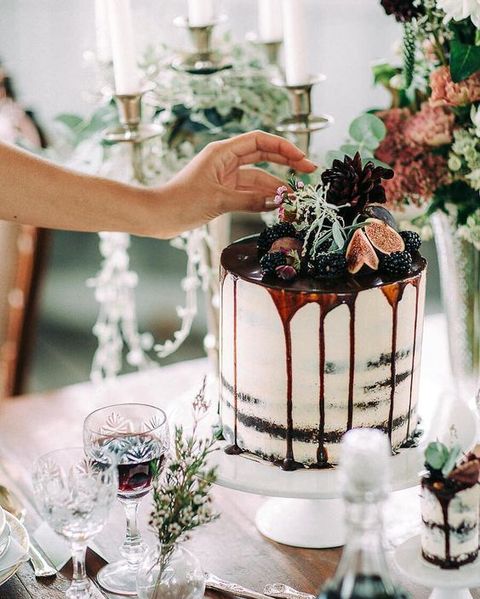 drip_wedding_cake_46